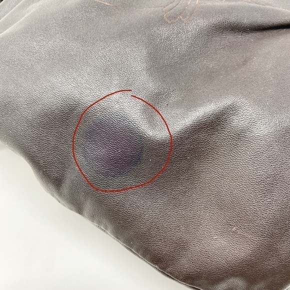 KATE LANDRY | Embossed Leather Shoulder Bag - Picture 16 of 16